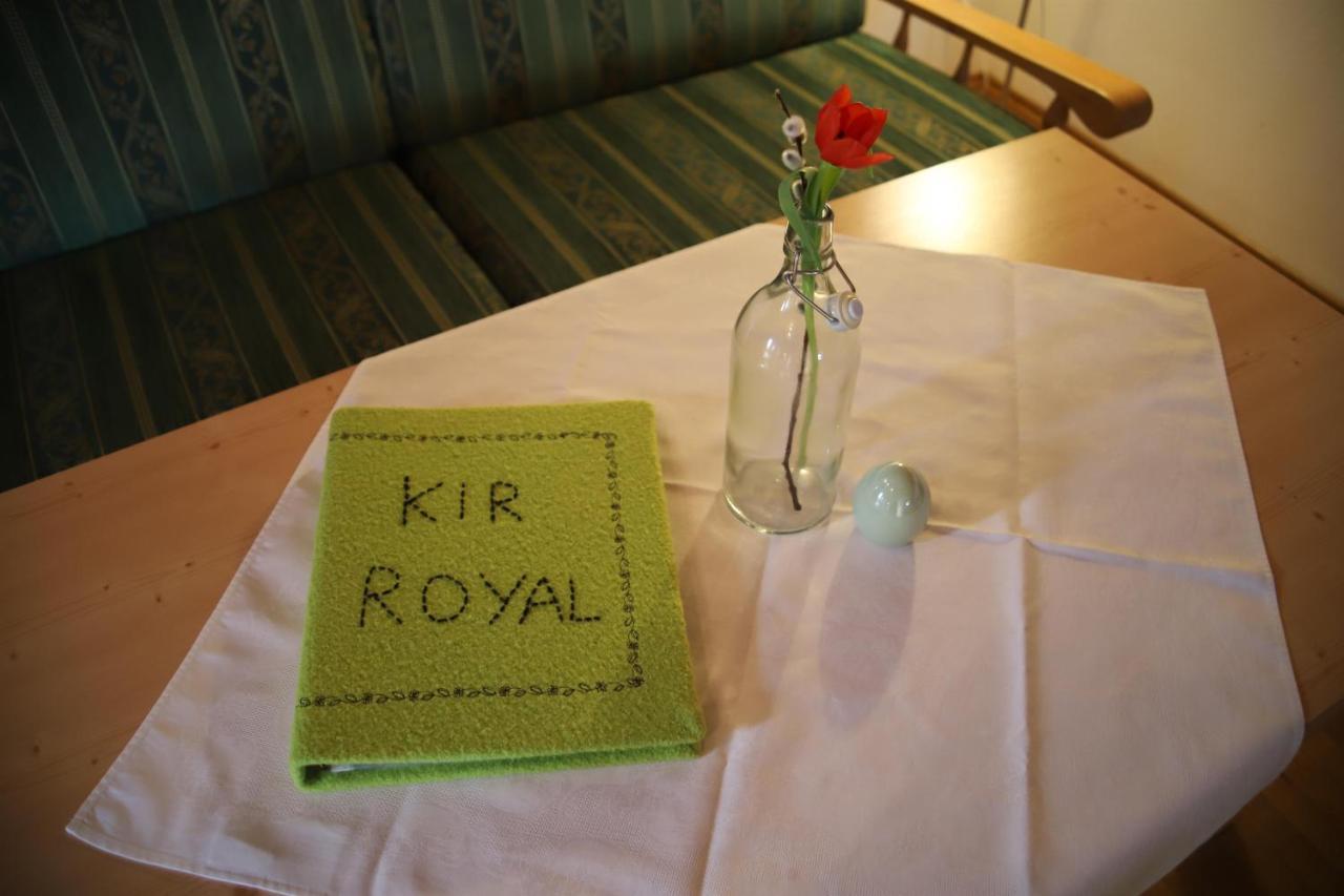 Kir Royal